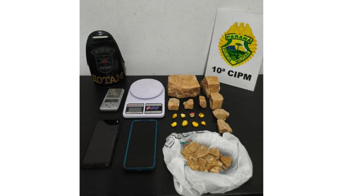 Foto - PMPR Laranjeiras – Rotam cumpre mandado de prisão e apreende drogas
